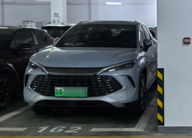 宋L dmi 2026款深度体验报告：极致的均衡